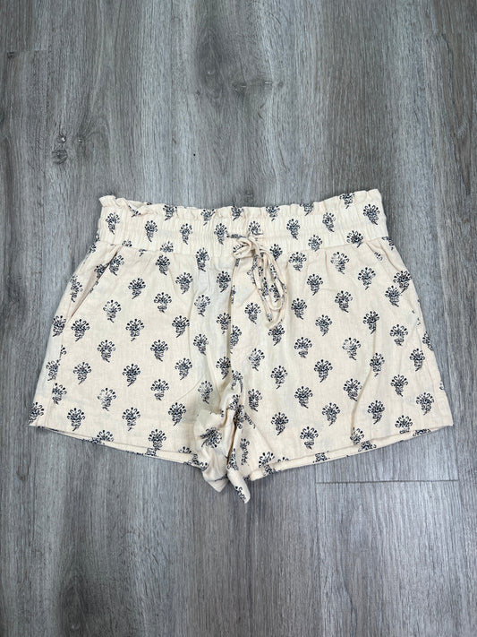 Cream Shorts A New Day, Size M