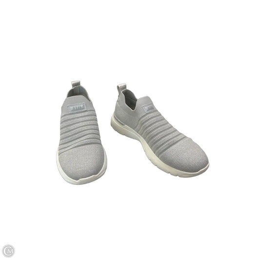 Shoes Sneakers By Steve Madden In Grey, Size: 9