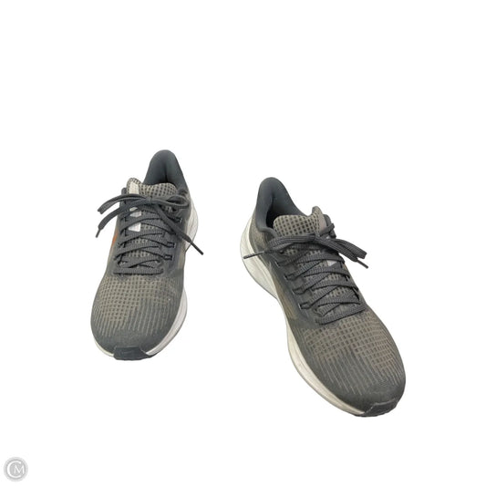 Shoes Athletic By Nike In Grey, Size: 8