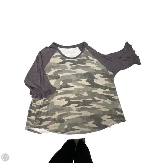 Top 3/4 Sleeve By Maurices In Camouflage Print, Size: 3x