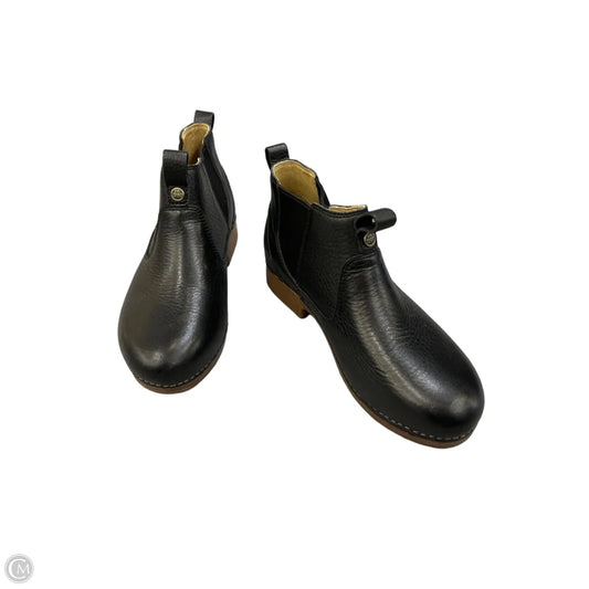 Boots Ankle Flats By Dansko In Black, Size: 7