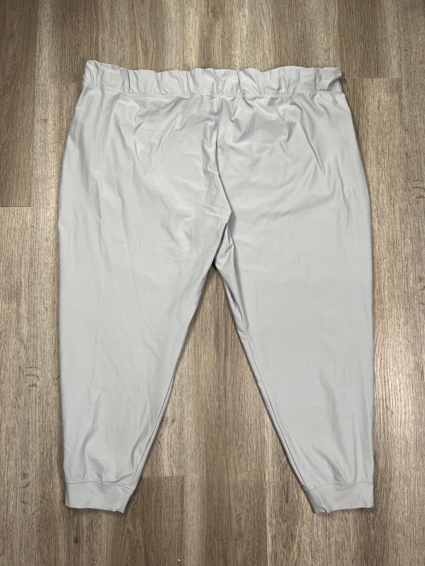 Grey Athletic Pants Under Armour, Size 3x