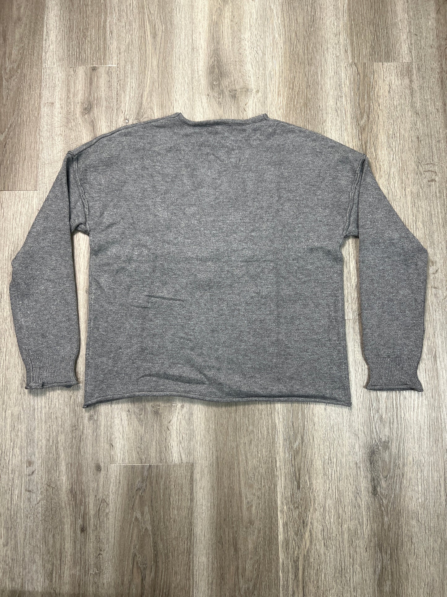 Top Long Sleeve By CEZELE In Grey, Size: L