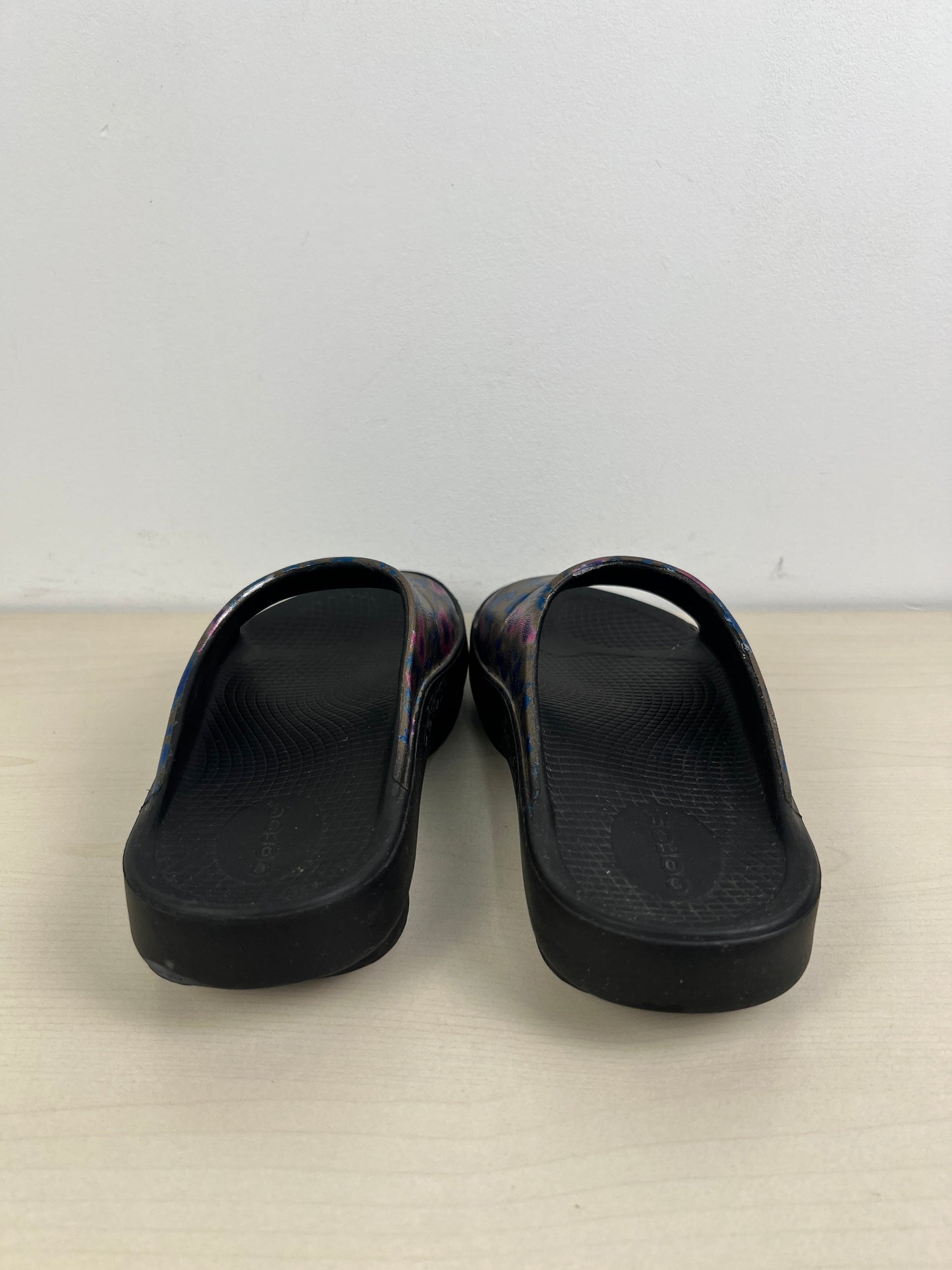 Black Sandals Sport Oofos, Size 7