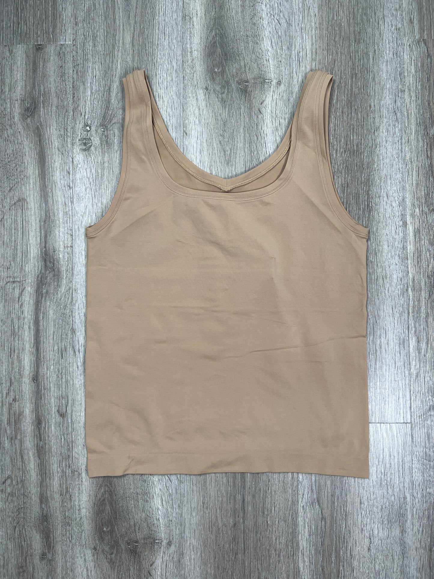 Tan Tank Top White House Black Market, Size Xl