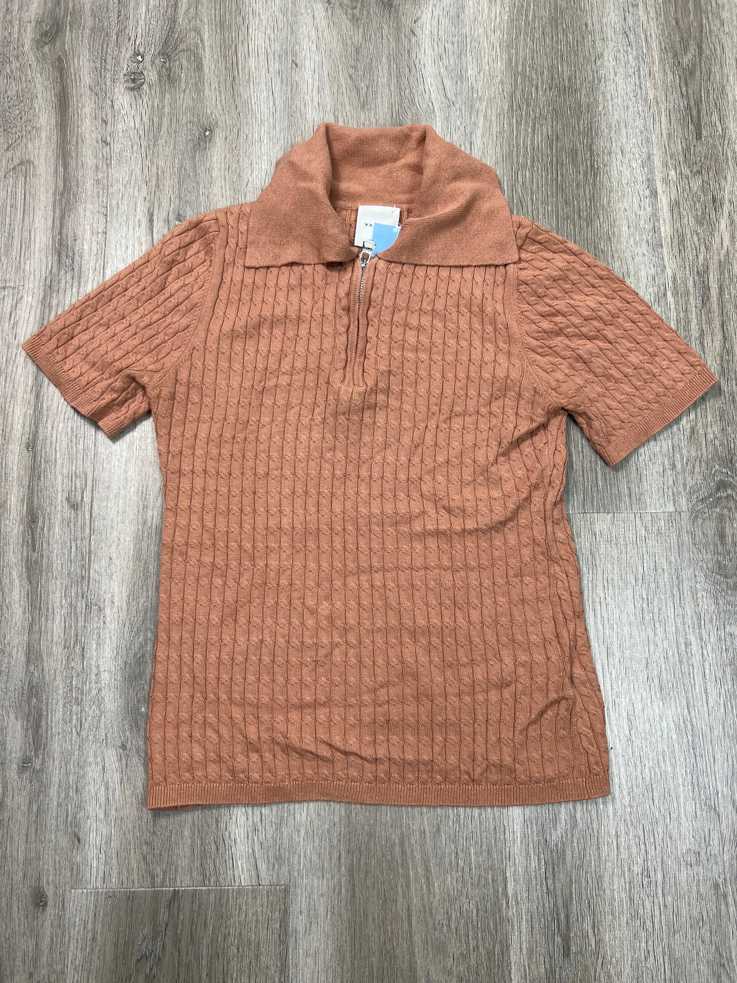 Top Short Sleeve By Varley In Tan, Size: S