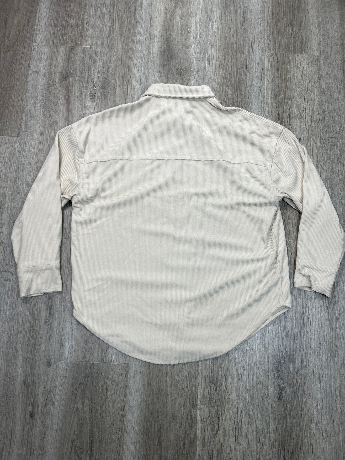 Jacket Shirt By Clothes Mentor In Cream, Size: M