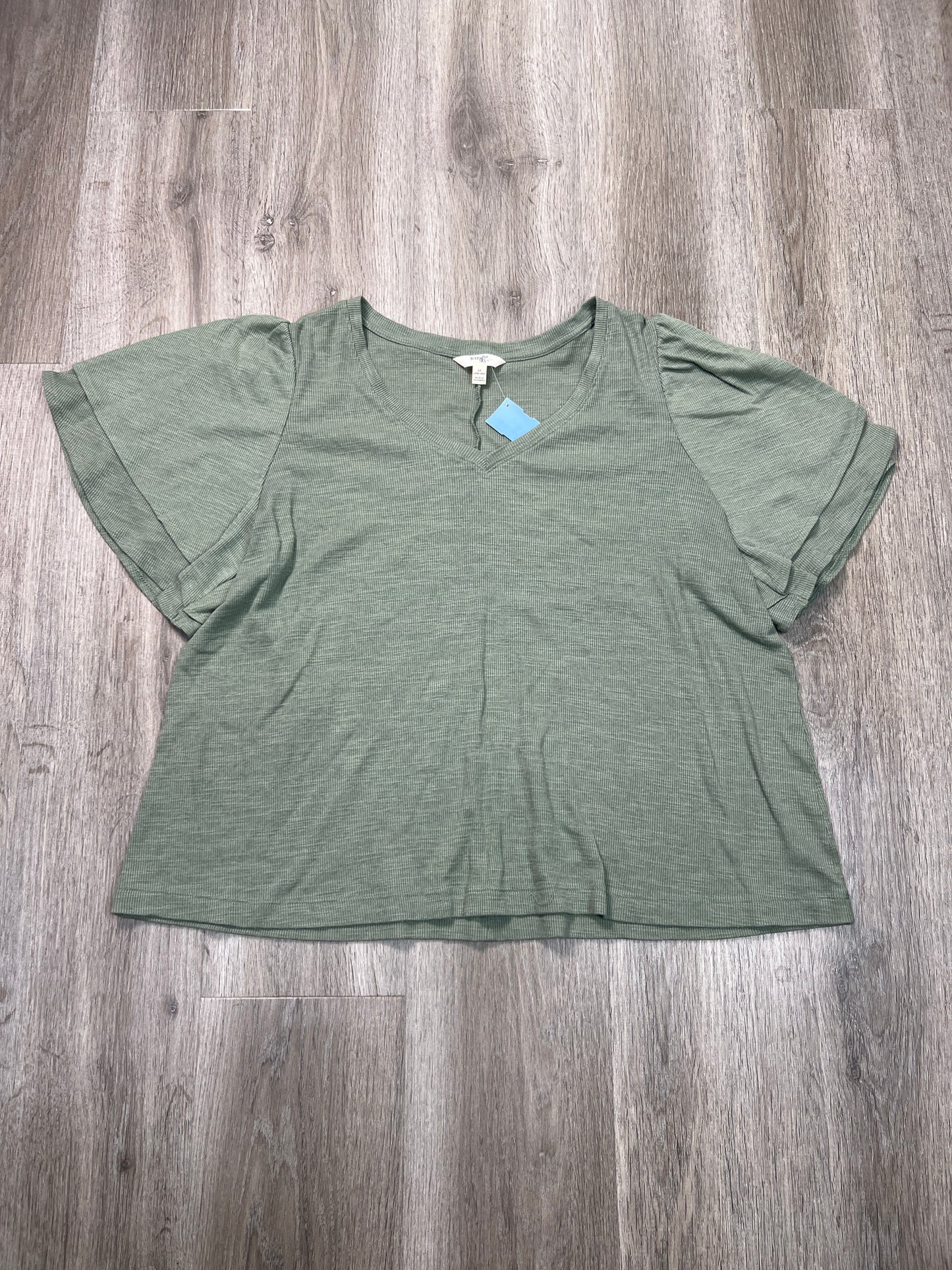 Top Short Sleeve By Terra & Sky In Green, Size: 1x