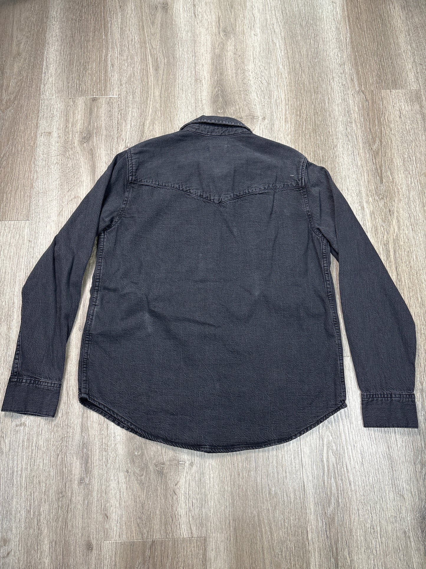 Top Long Sleeve By Levis In Black Denim, Size: S