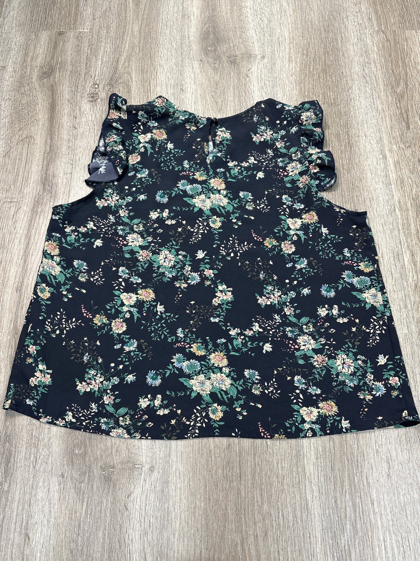 Top Sleeveless By Shein In Floral Print, Size: L