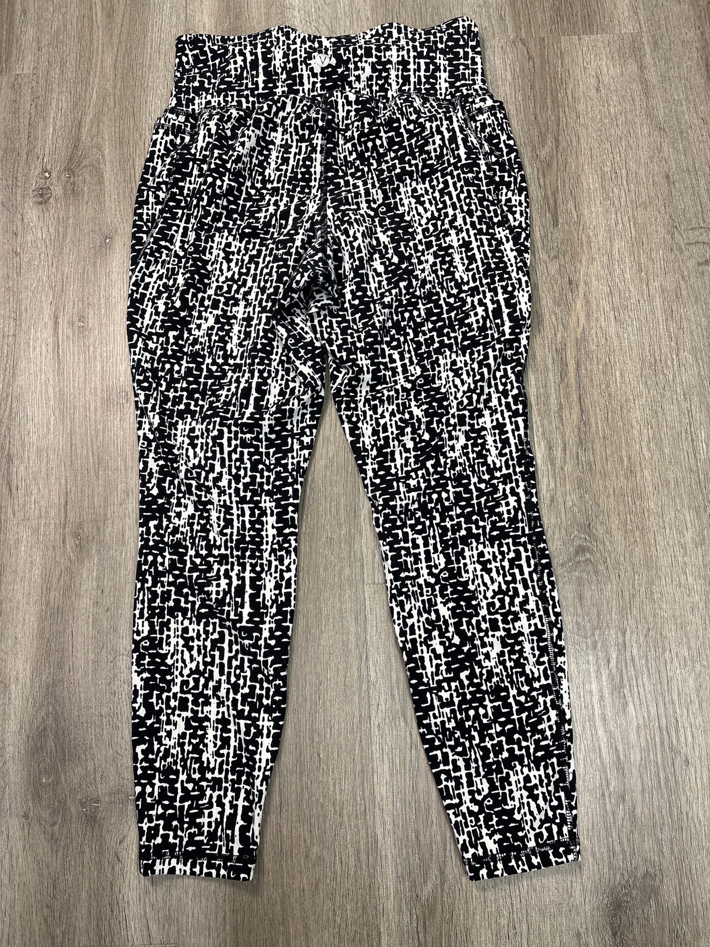 Athletic Leggings By Lane Bryant In Black & White, Size: Xl