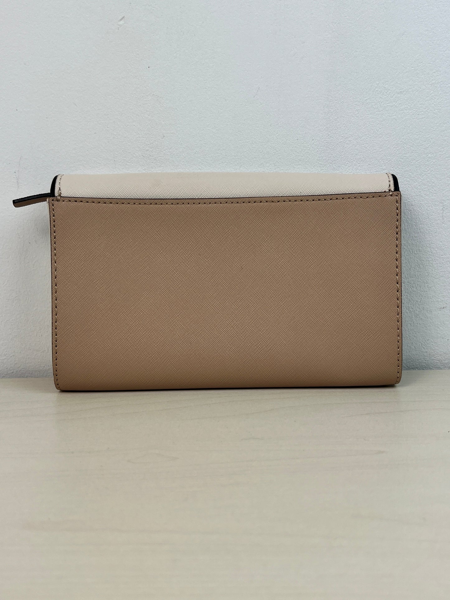 Clutch Designer By Kate Spade, Size: Medium