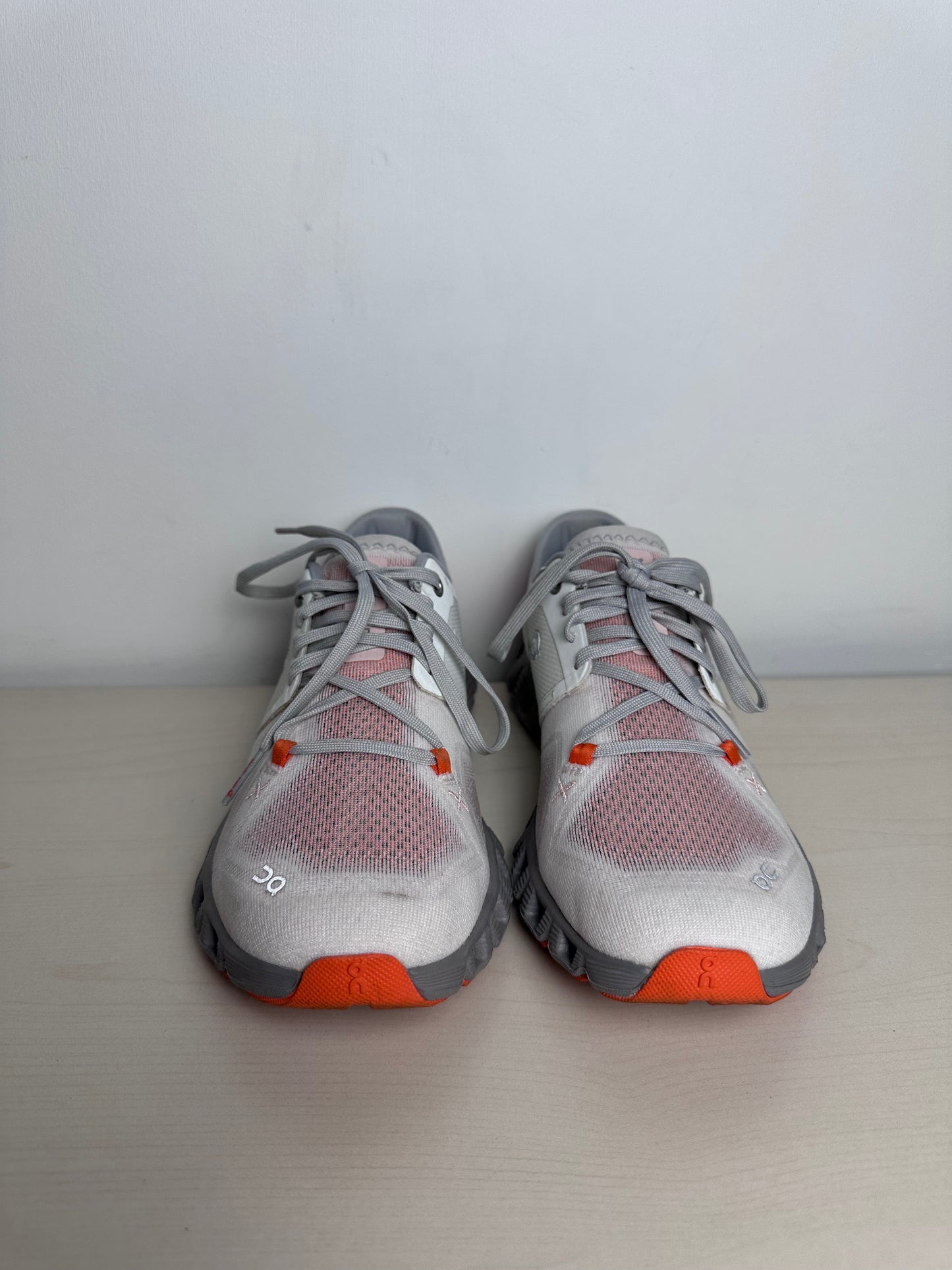 Shoes Athletic By On In White, Size: 6.5