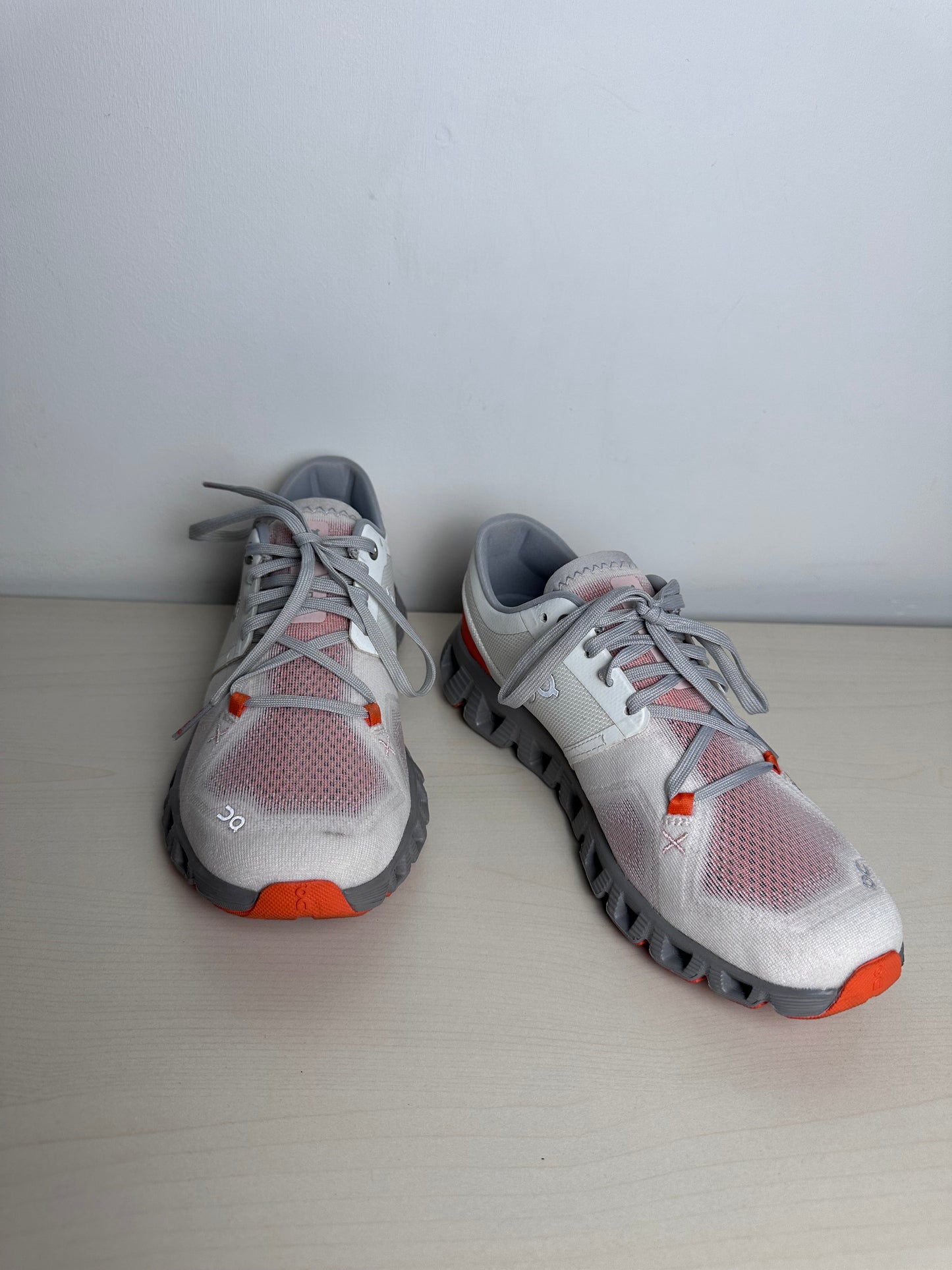 Shoes Athletic By On In White, Size: 6.5