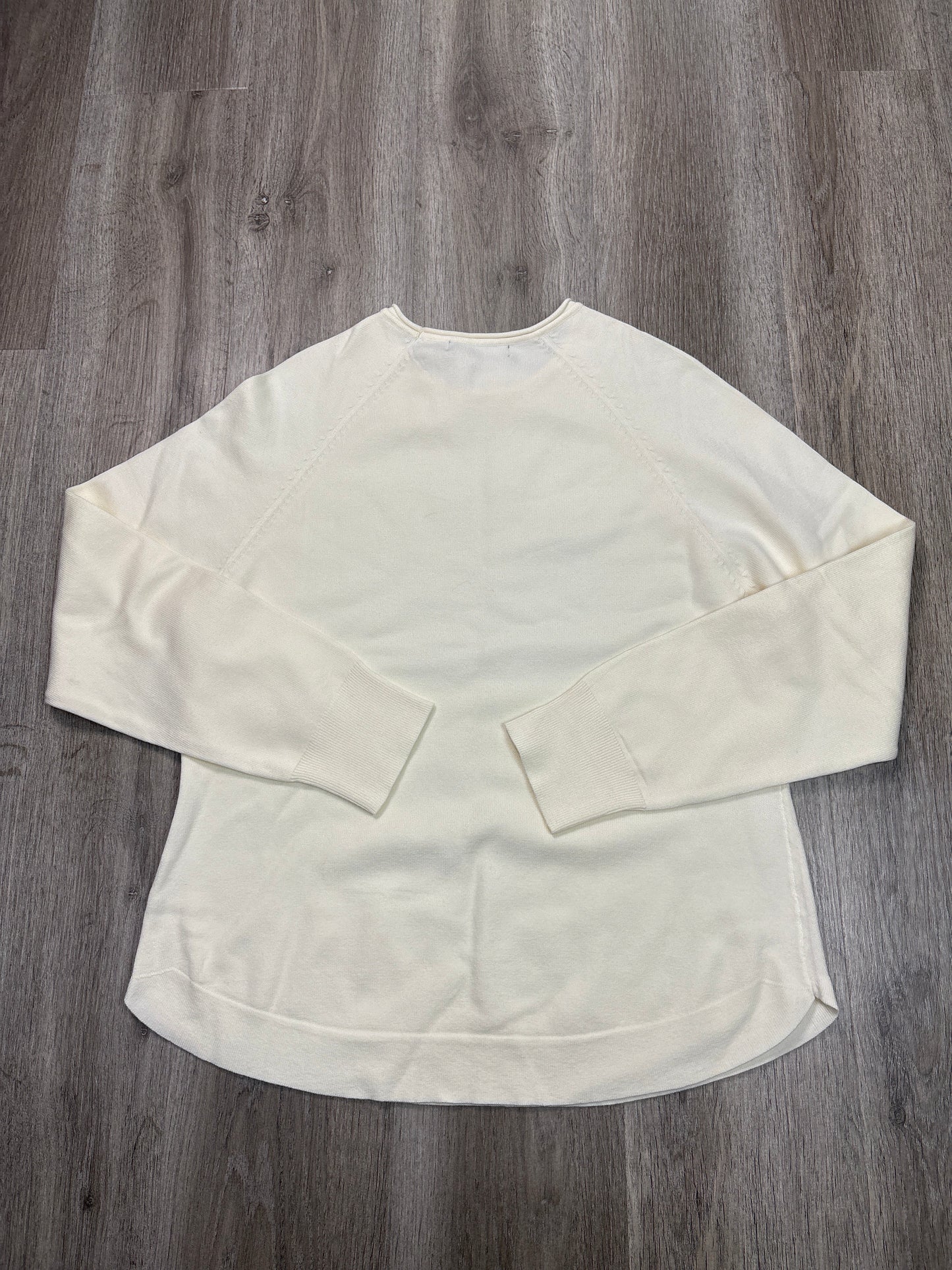 Sweater By Zesica In White, Size: L