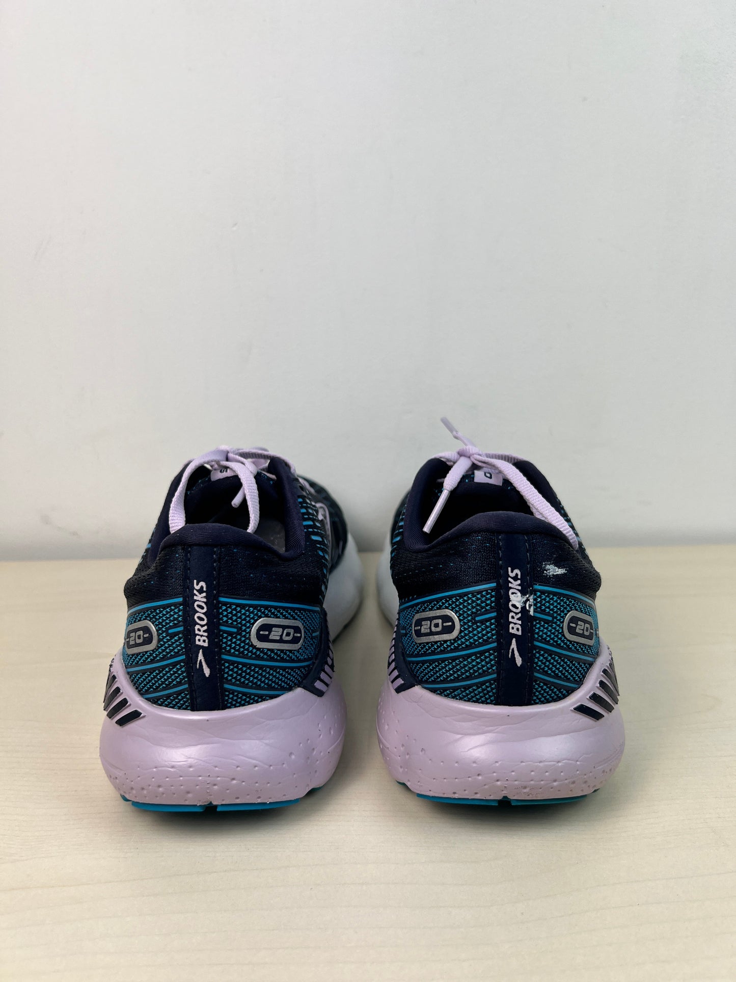 Shoes Athletic By Brooks In Blue, Size: 9