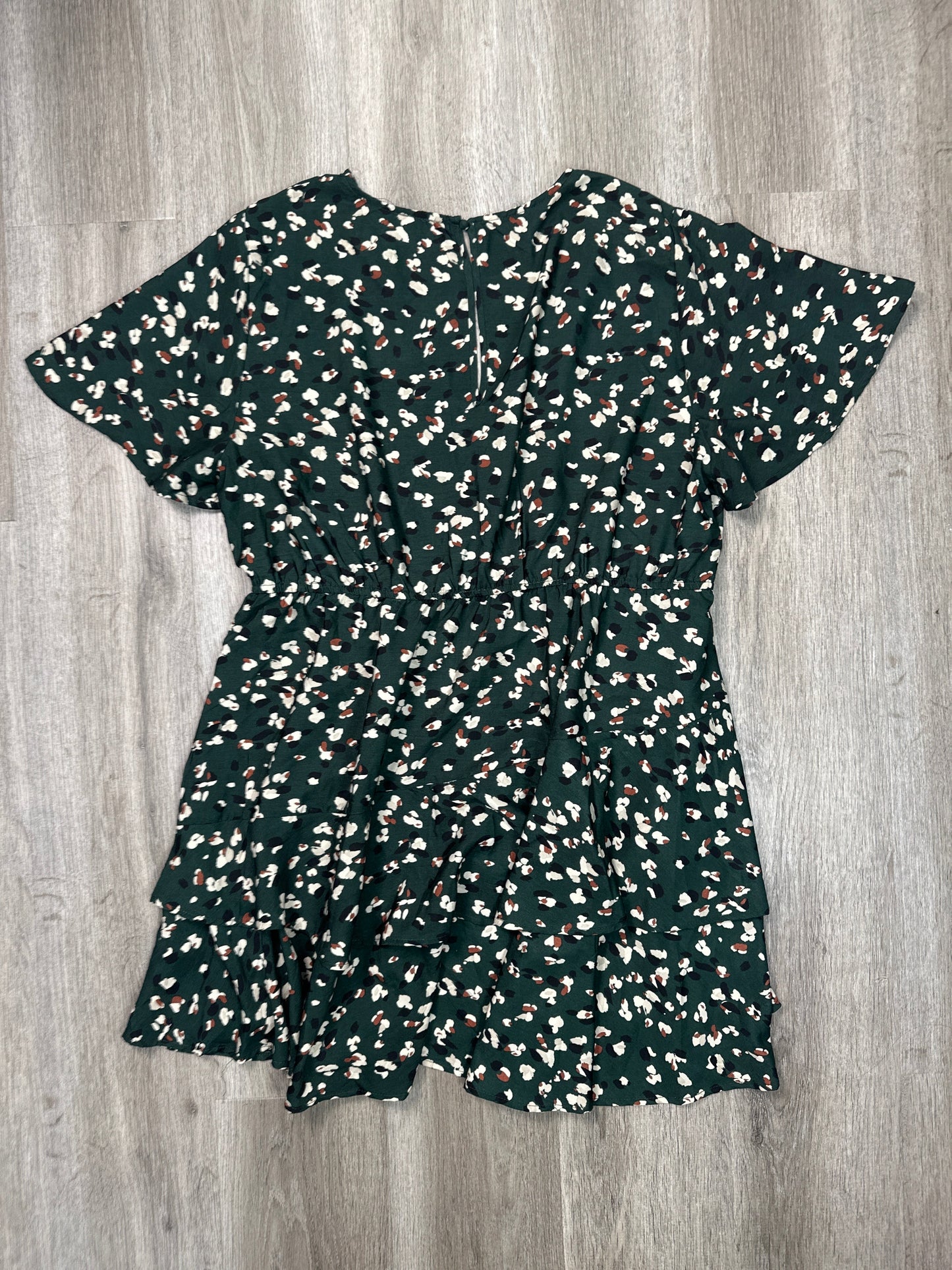 Dress Casual Short By ARULA In Green, Size: 2x