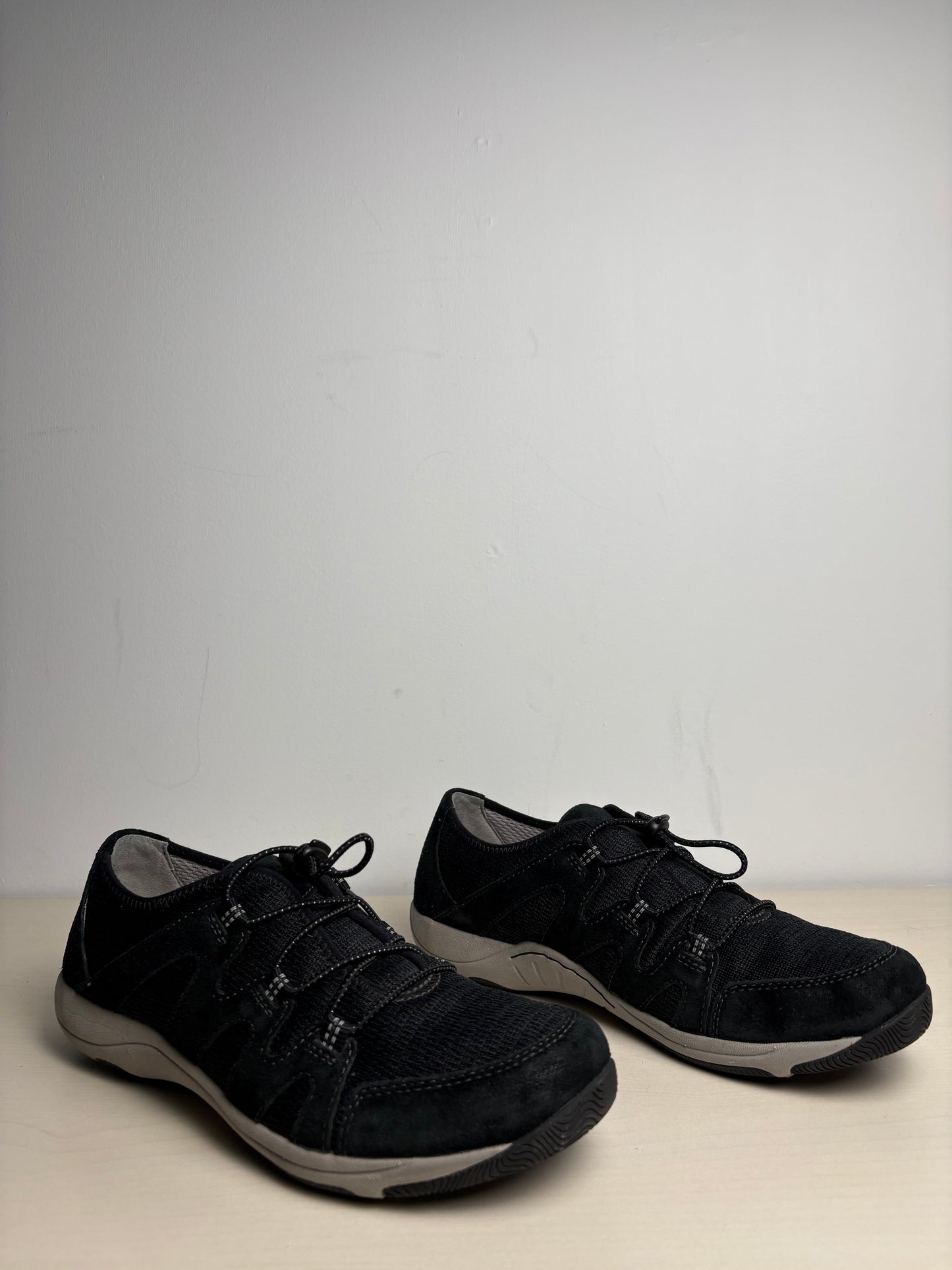 Shoes Athletic By Dansko In Black, Size: 10