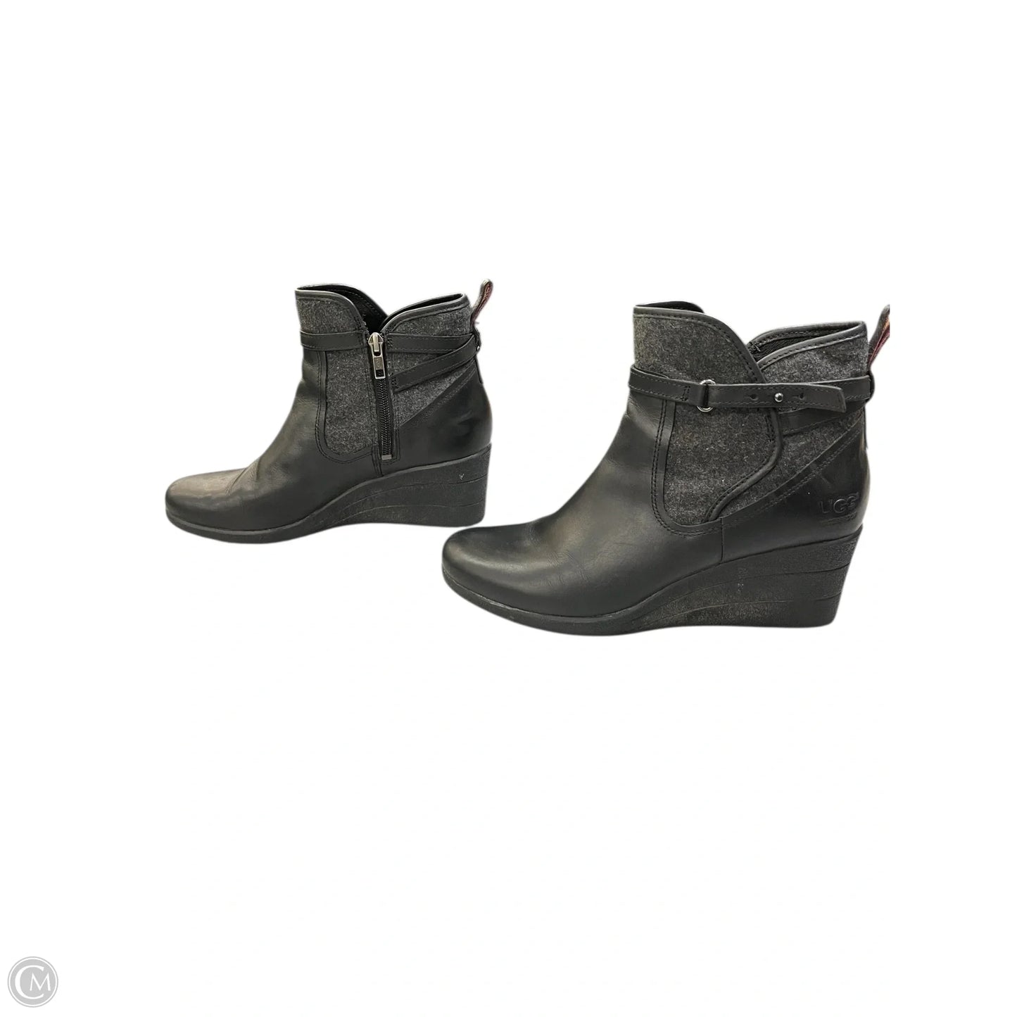 Boots Designer By Ugg In Black, Size: 9
