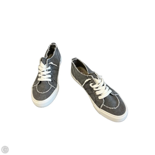 Shoes Flats By Jelly Pop In Grey, Size: 9