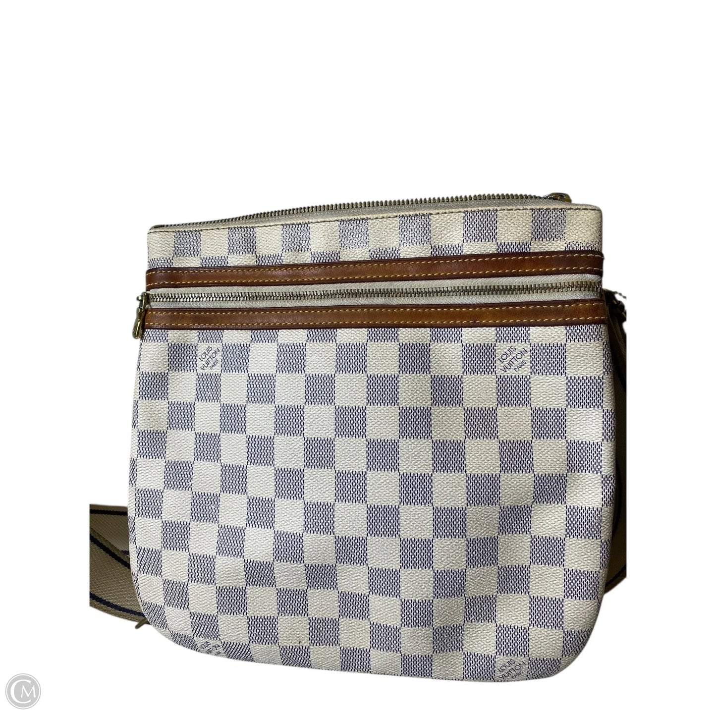 Crossbody Luxury Designer By Louis Vuitton, Size: Medium