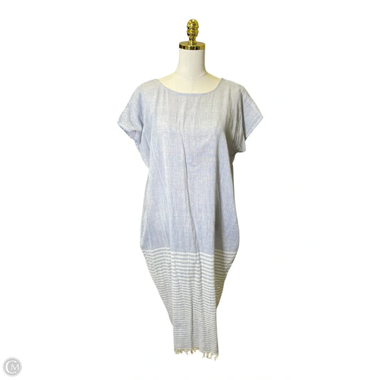 Dress Casual Midi By Clothes Mentor In Blue & Cream, Size: M