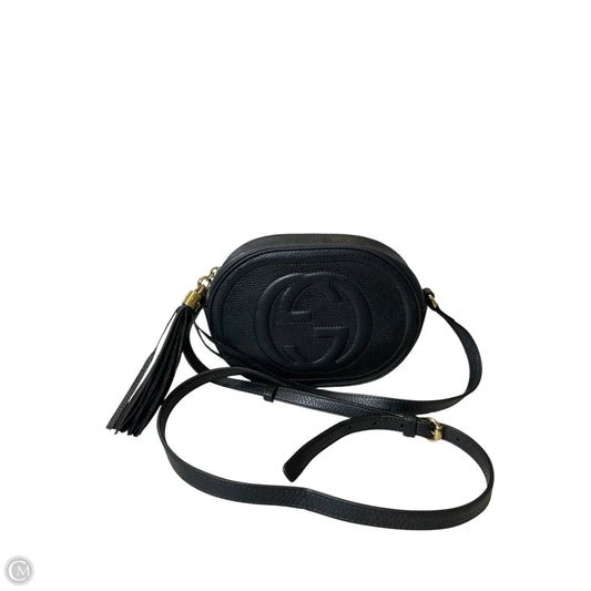 Crossbody Luxury Designer By Gucci, Size: Medium