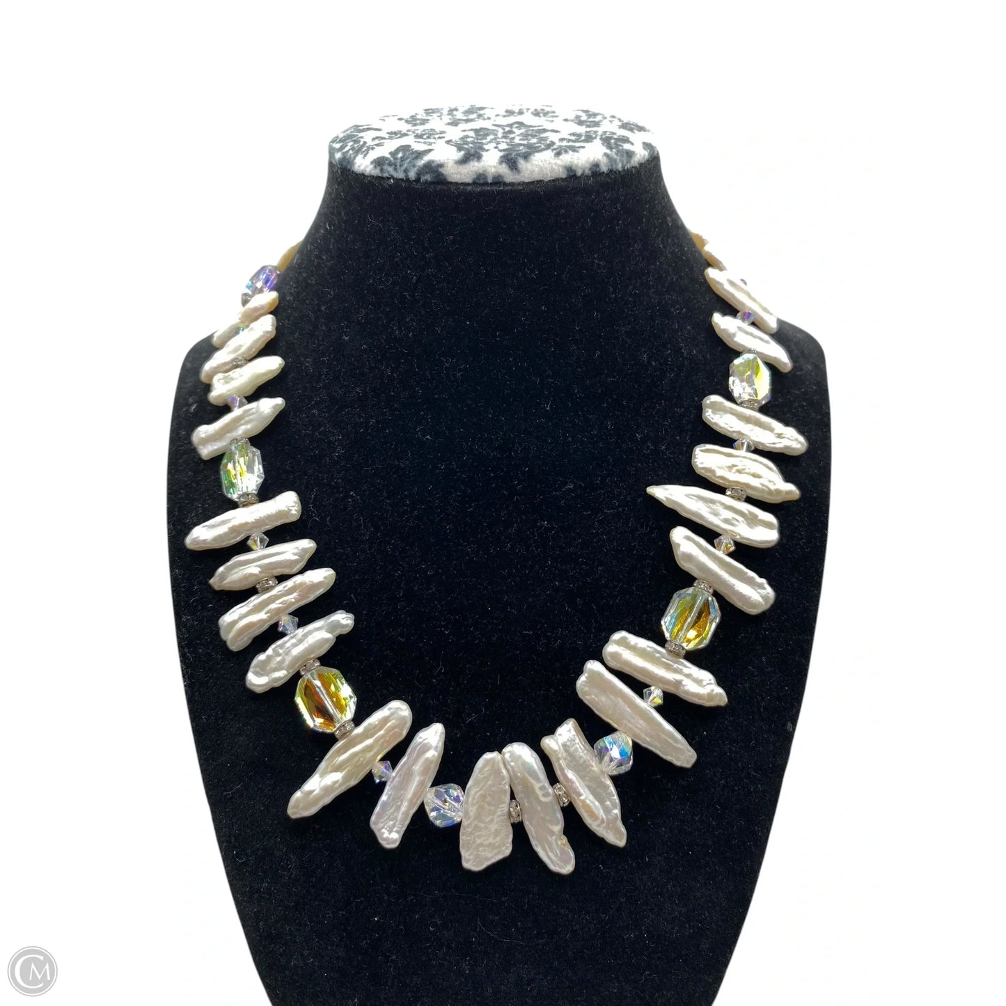 Necklace Choker & Collar By Clothes Mentor