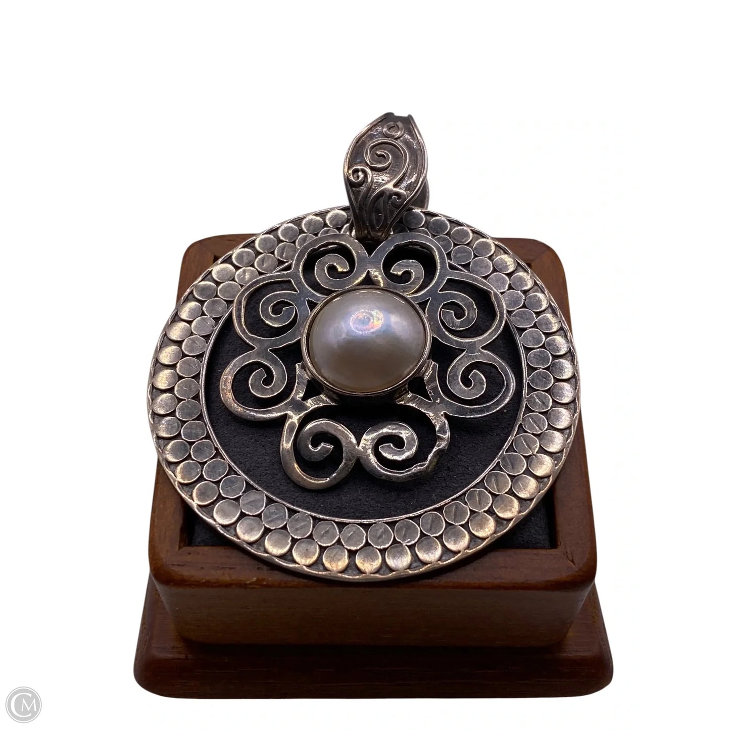 Necklace Pendant By Clothes Mentor