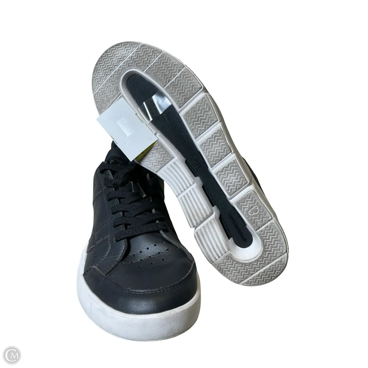 Shoes Athletic By On In Black, Size: 10