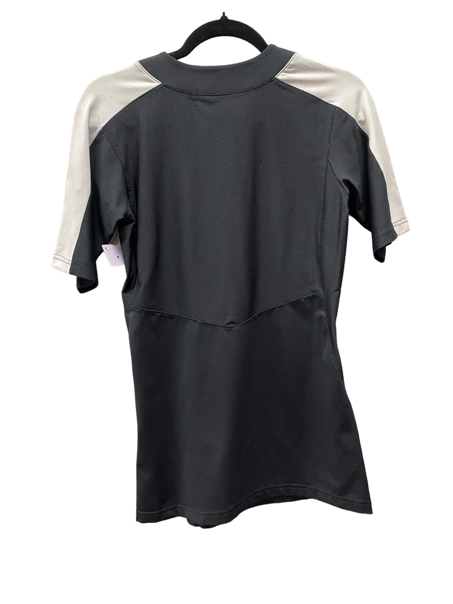 Athletic Top Short Sleeve By Nike In Black, Size: Xs