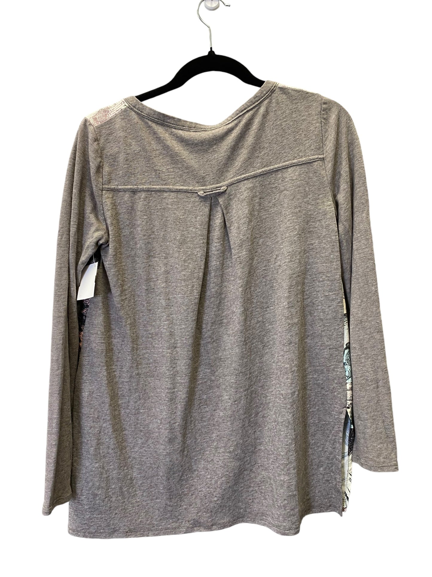 Top Long Sleeve By Anthropologie In Grey, Size: Xs