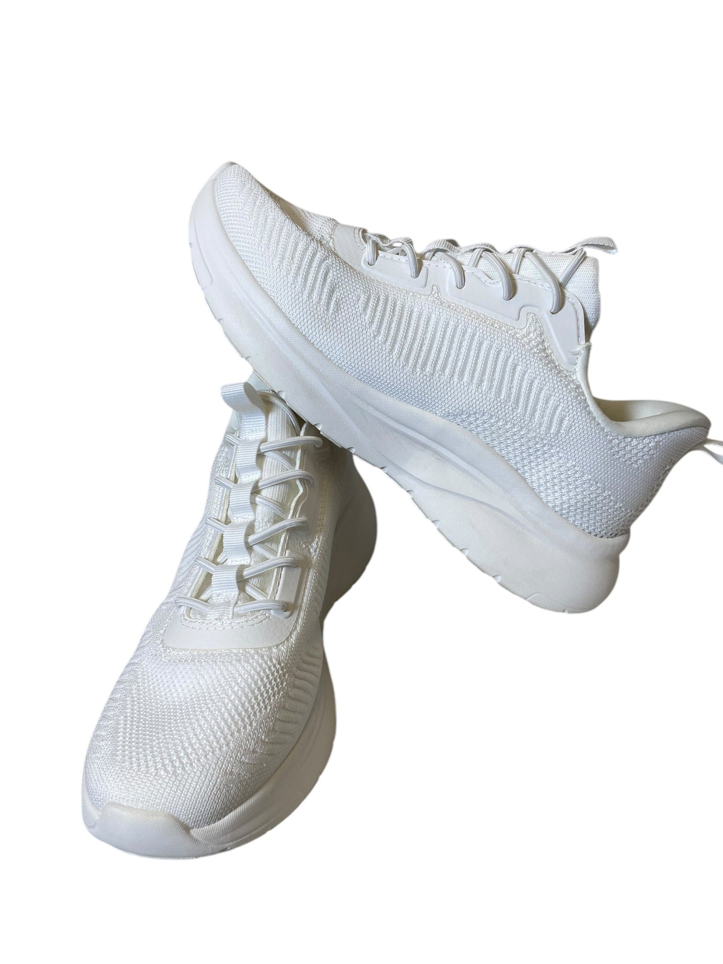 Shoes Athletic By Clothes Mentor In White, Size: 10