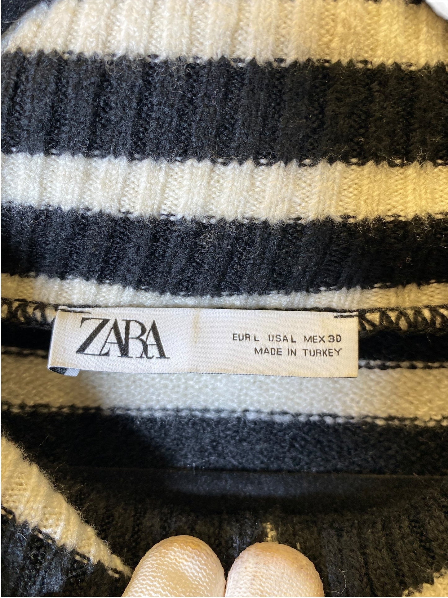 Sweater By Zara In Striped Pattern, Size: L