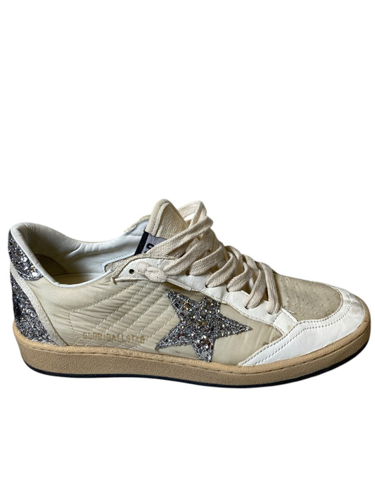 Shoes Luxury Designer By Golden Goose In Cream & Silver, Size: 7.5