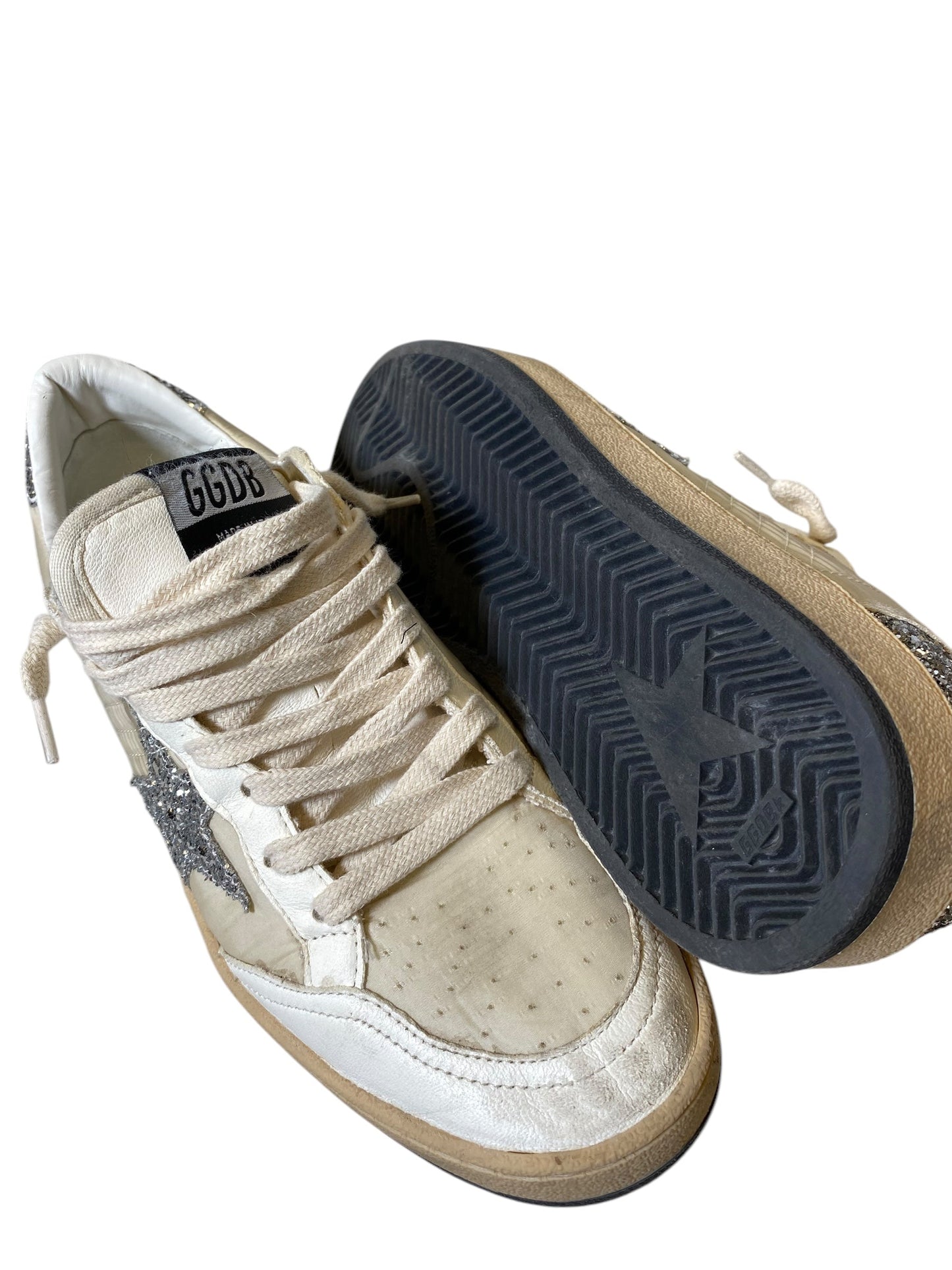 Shoes Luxury Designer By Golden Goose In Cream & Silver, Size: 7.5