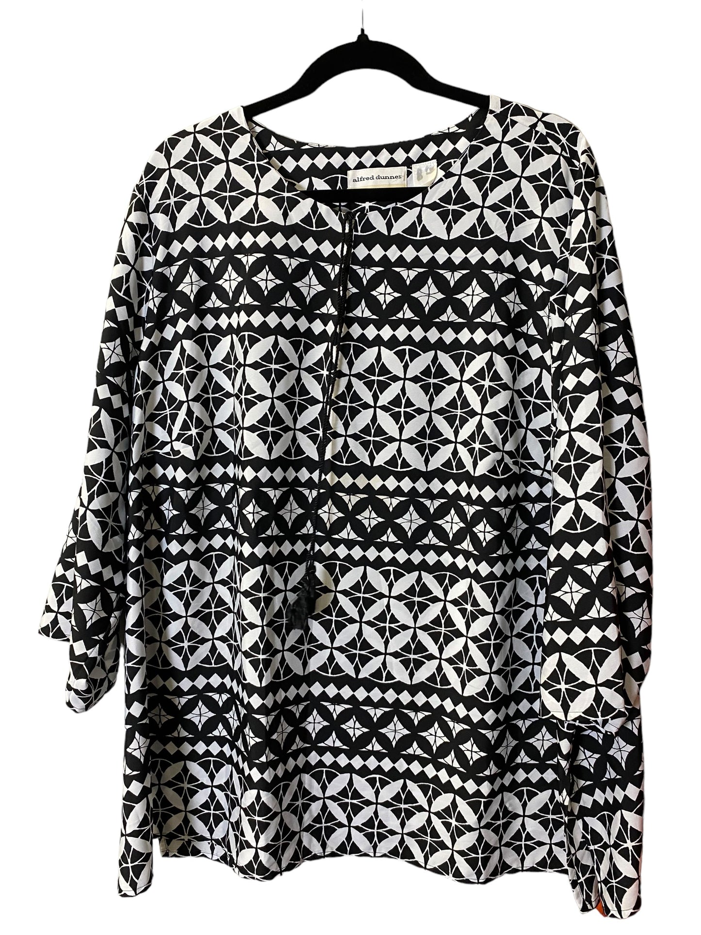 Top 3/4 Sleeve By Alfred Dunner In Black & White, Size: 3x