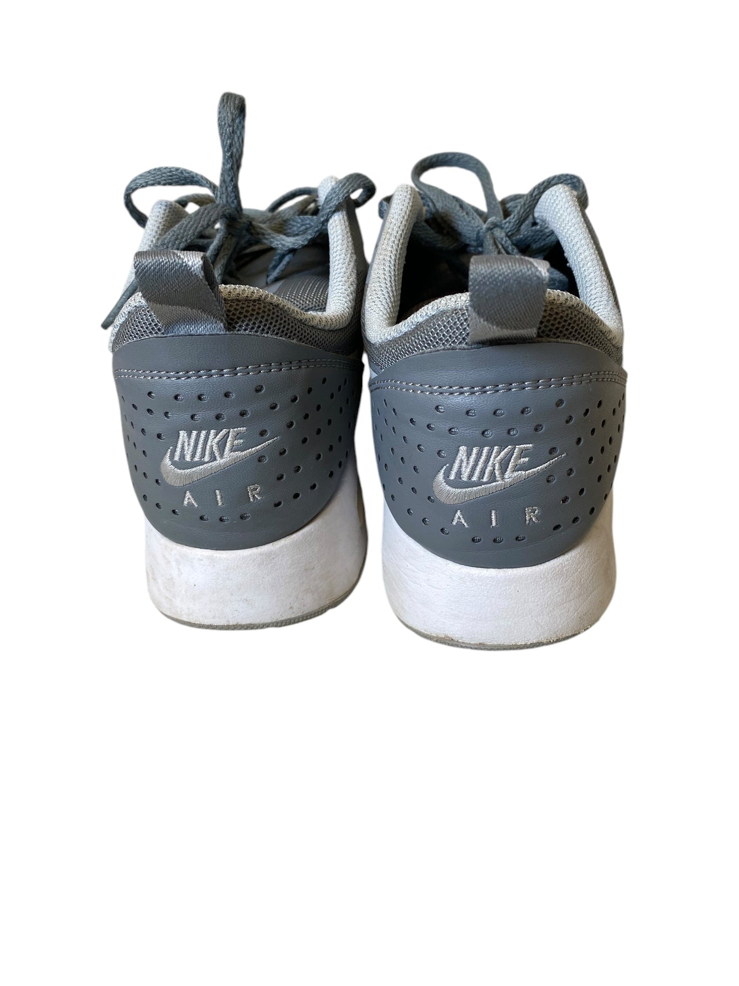 Shoes Flats By Nike In Grey & White, Size: 5.5