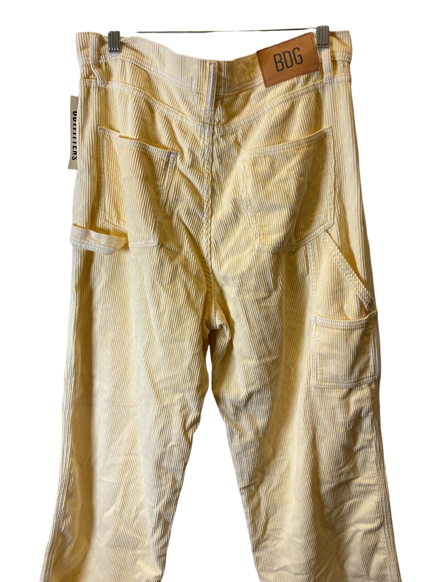 Pants Cargo & Utility By Bdg In Yellow, Size: 18