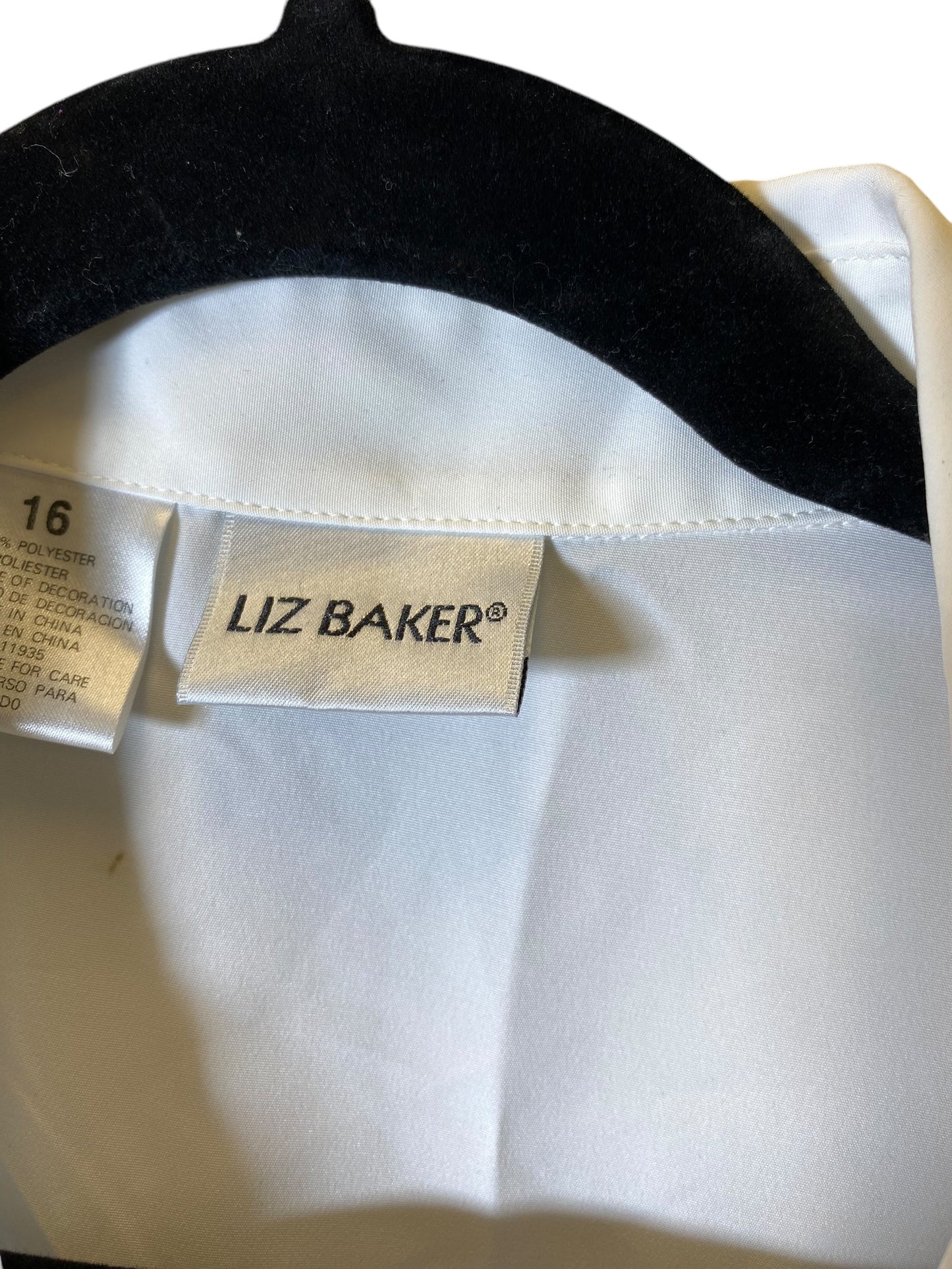 Blouse Short Sleeve By Liz Baker In White, Size: Xl