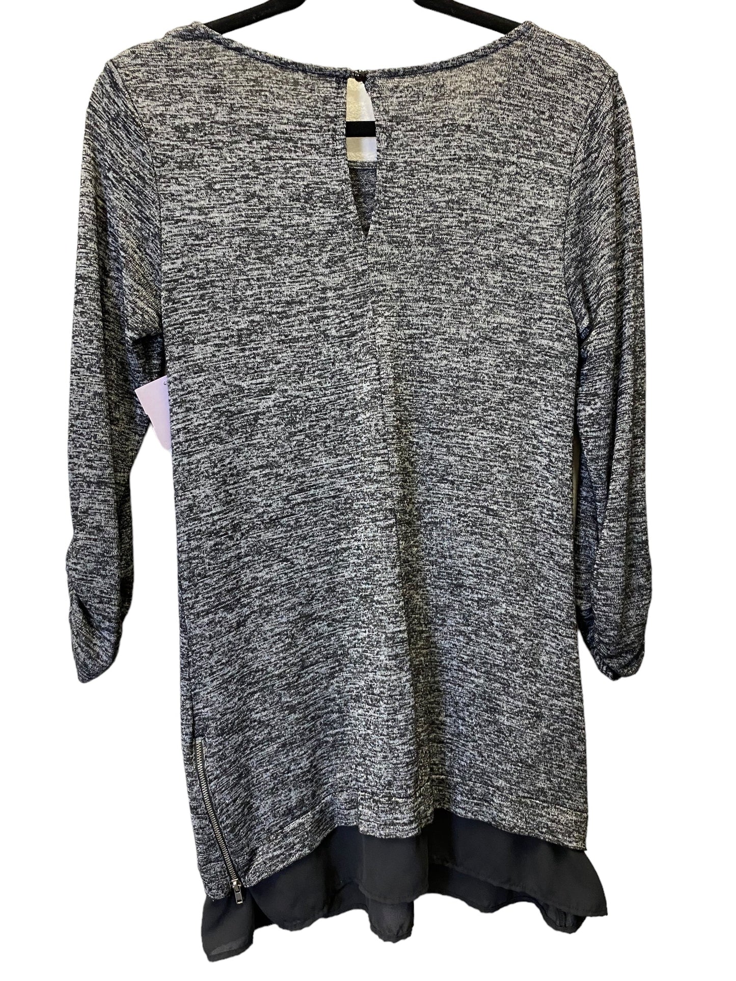 Grey Top 3/4 Sleeve Maurices, Size S