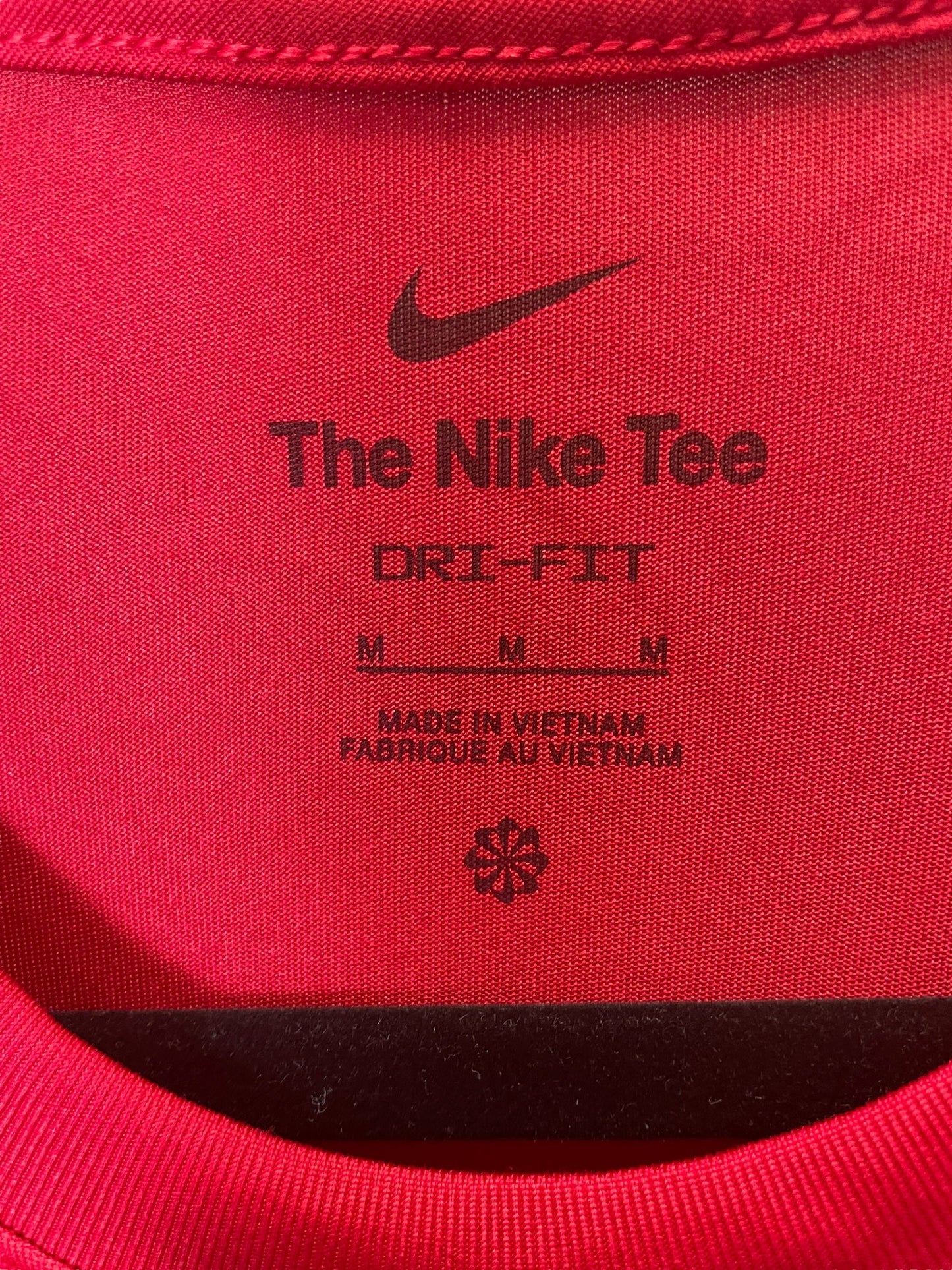 Athletic Top Short Sleeve By Nike In Red, Size: M