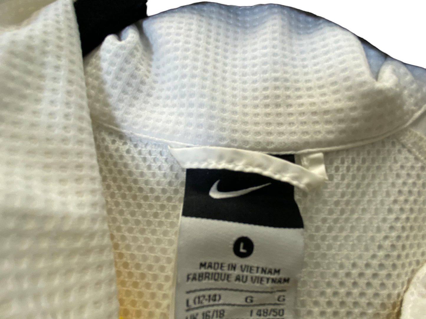 Athletic Top Long Sleeve Collar By Nike In White & Yellow, Size: L