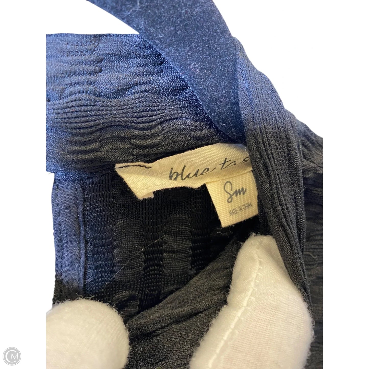 Top Long Sleeve By Blue Tassel In Black, Size: M