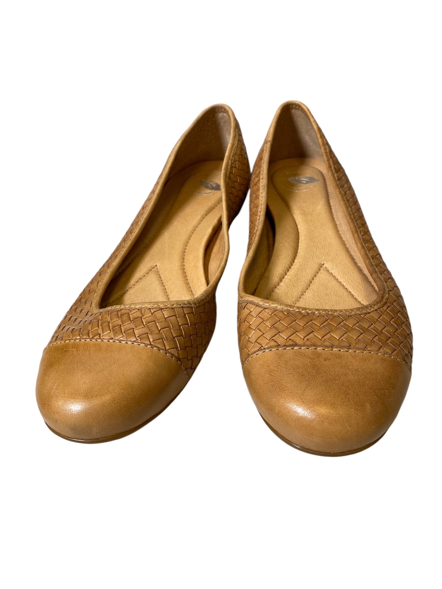 Shoes Flats By Nurture In Tan, Size: 8