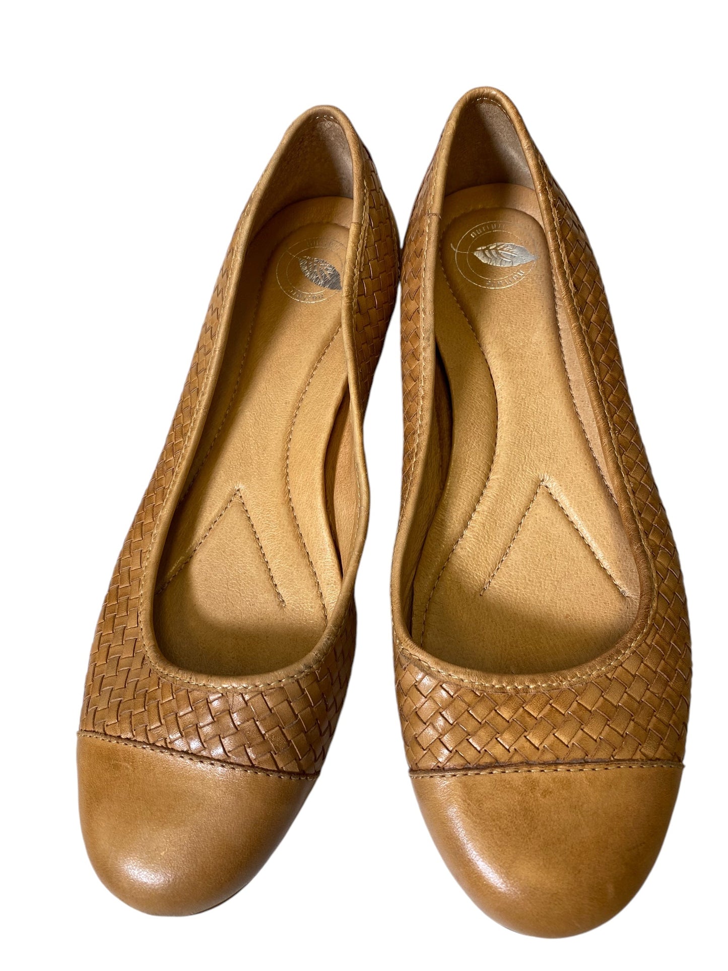 Shoes Flats By Nurture In Tan, Size: 8