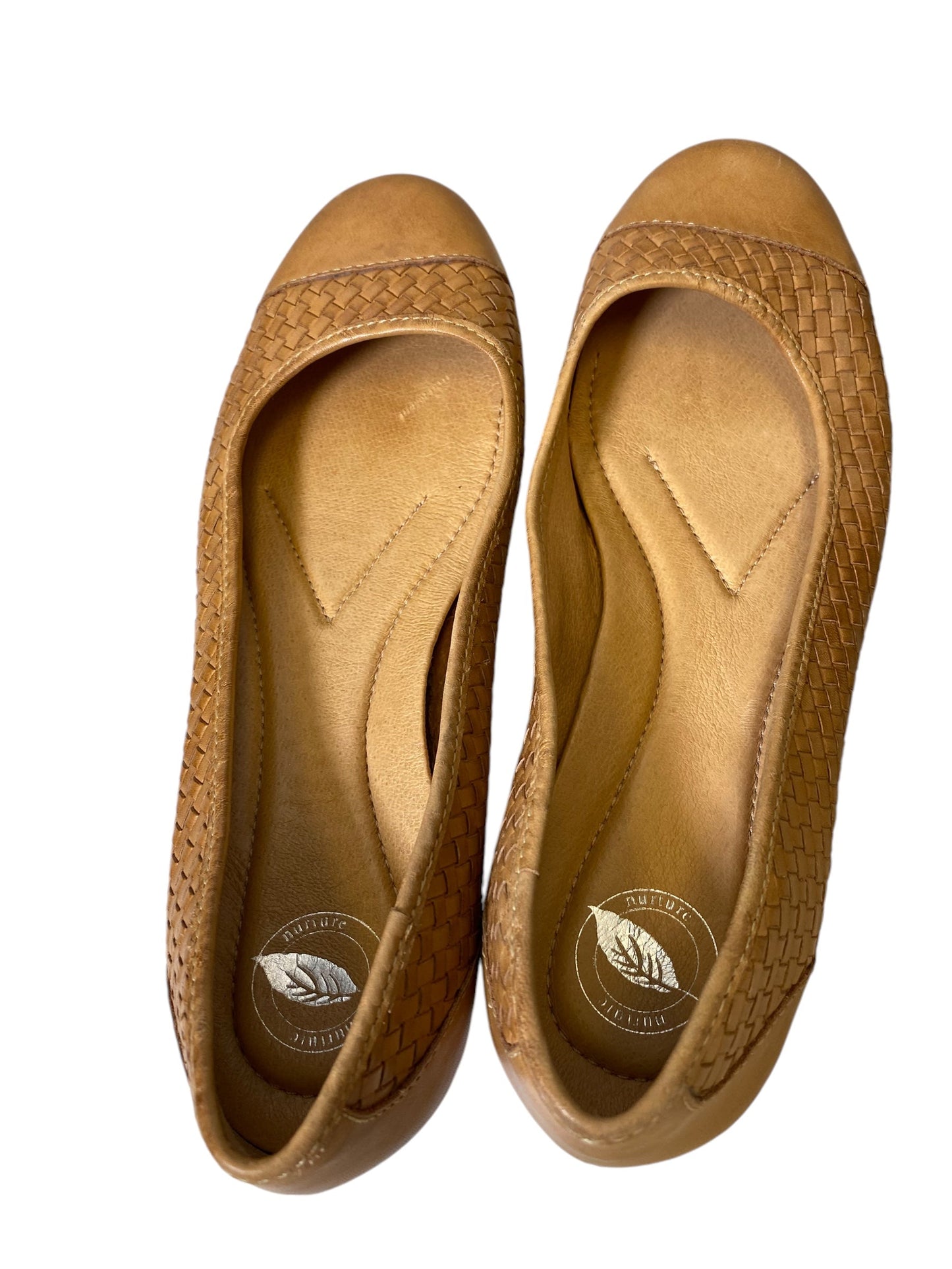 Shoes Flats By Nurture In Tan, Size: 8