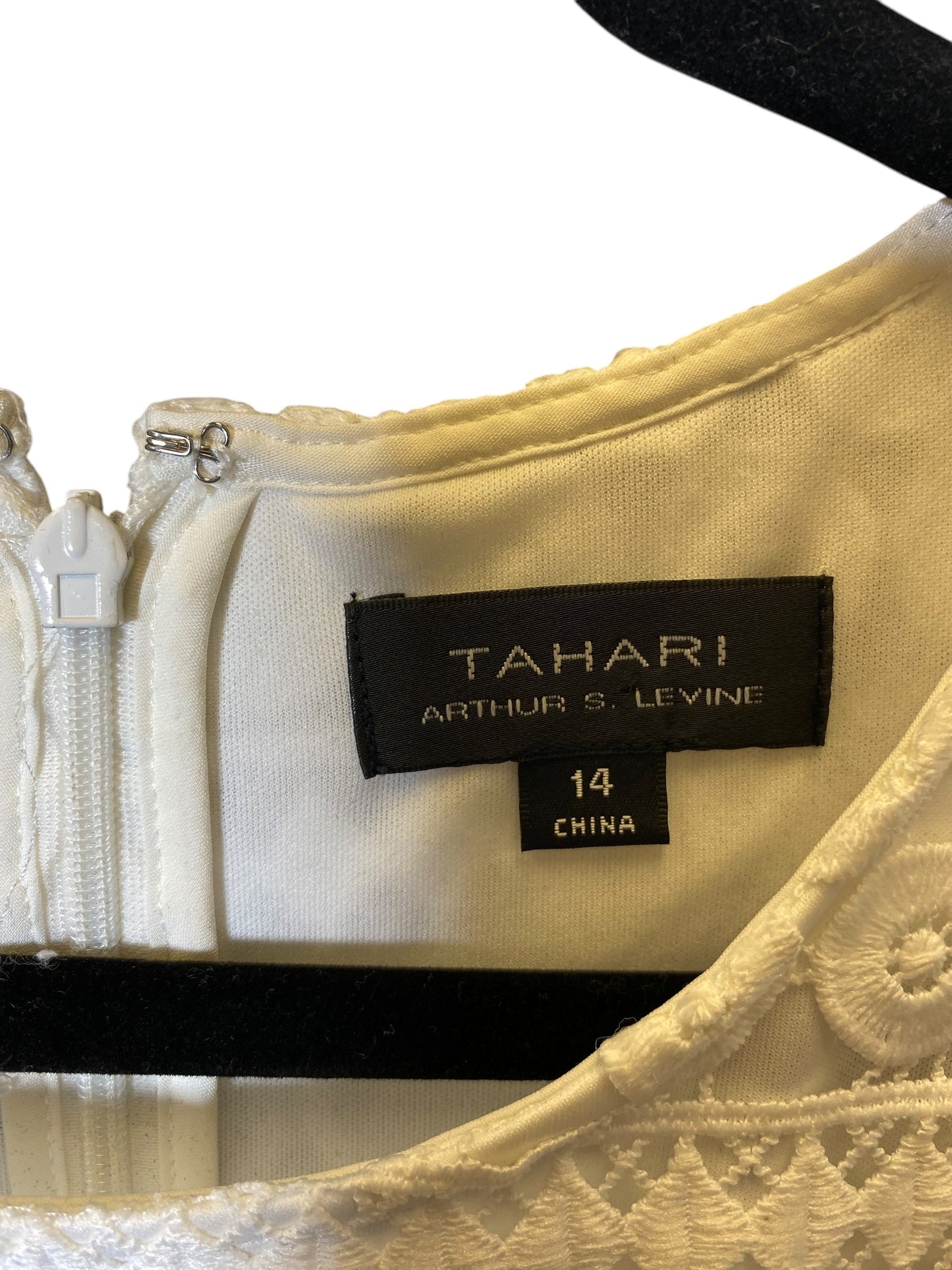 Jumpsuit By Tahari By Arthur Levine In Black & White, Size: L