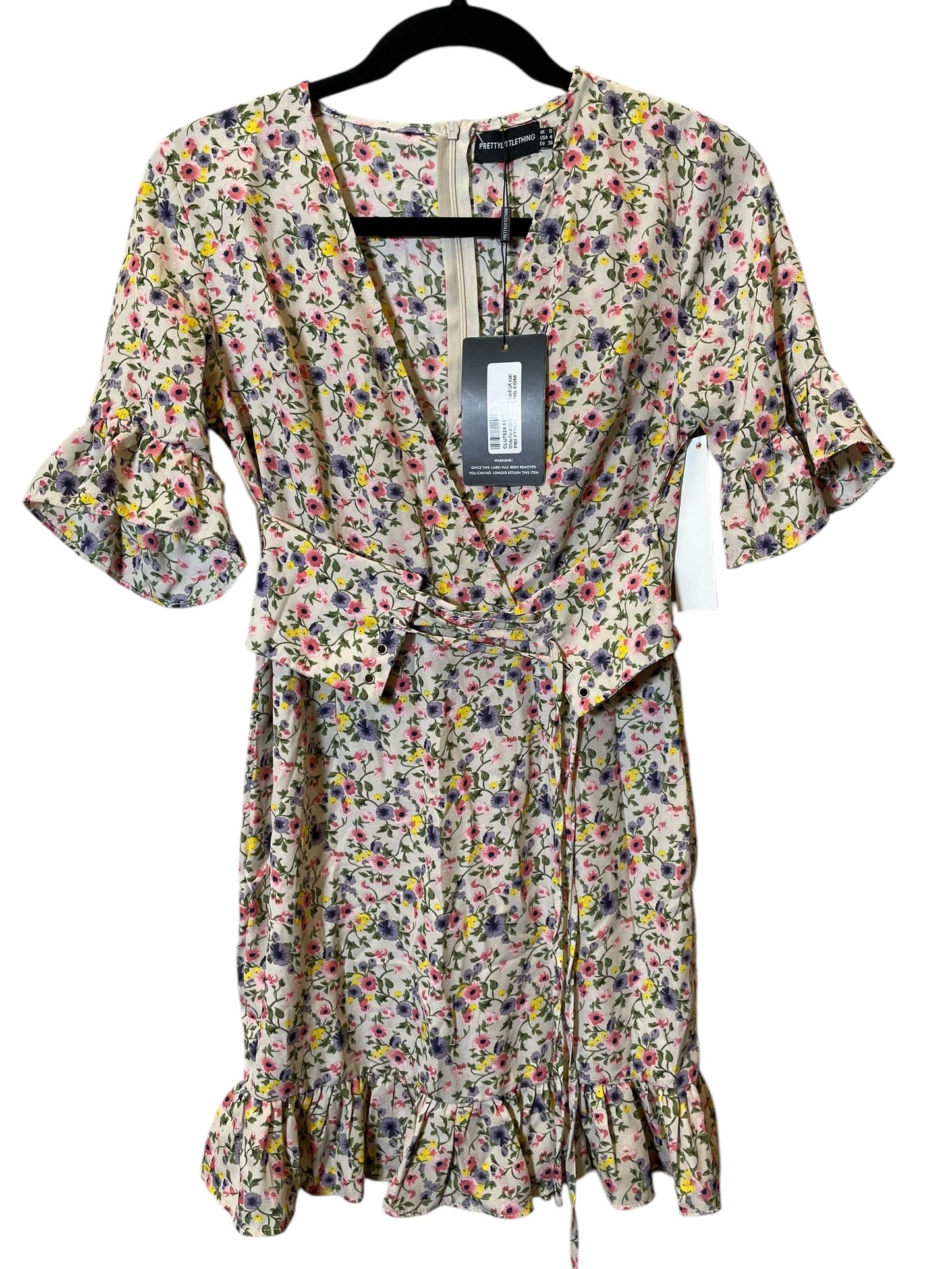 Dress Casual Short By Pretty Little Thing In Floral Print, Size: S