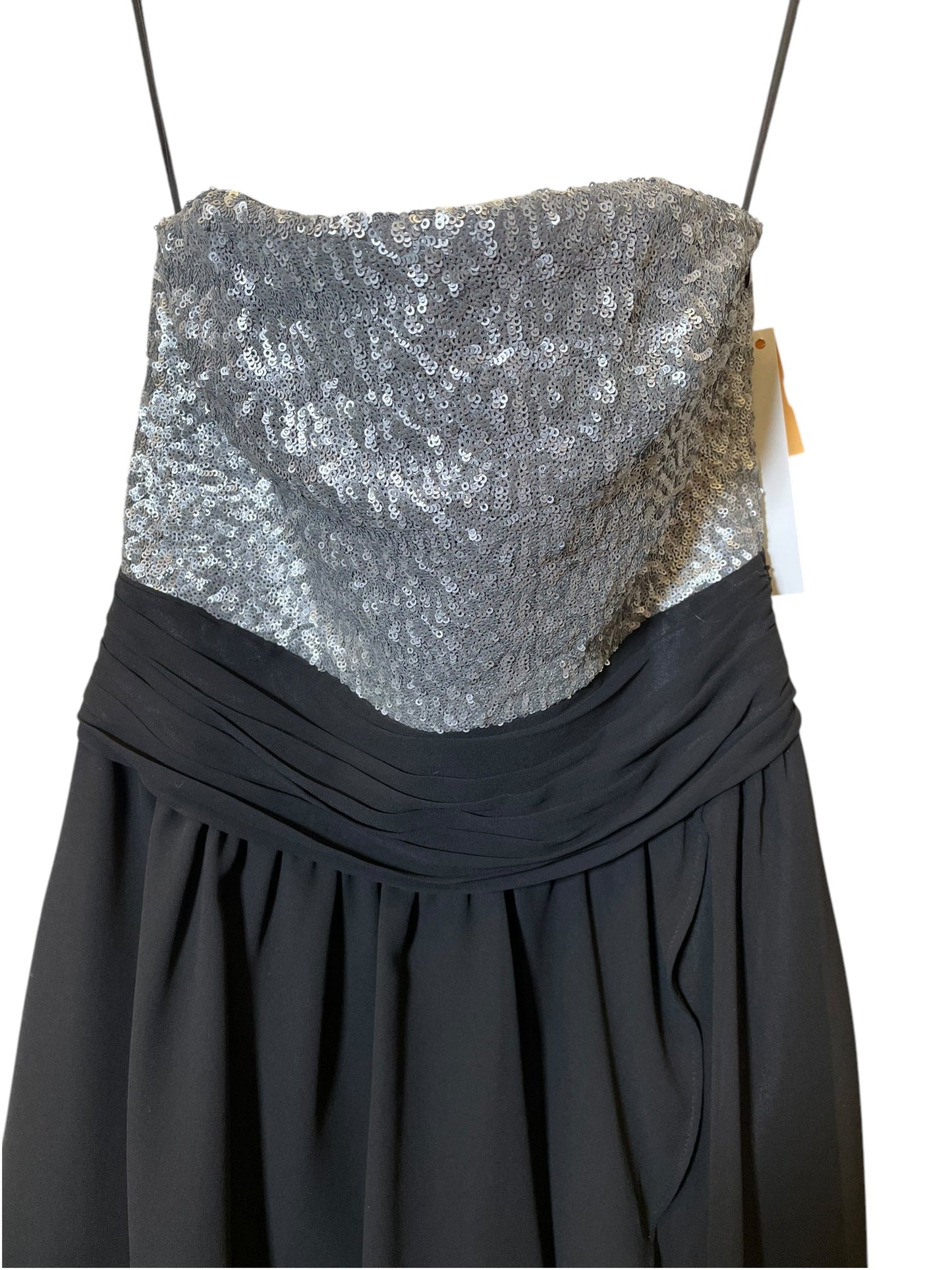 Dress Casual Short By Express In Black & Silver, Size: Xs